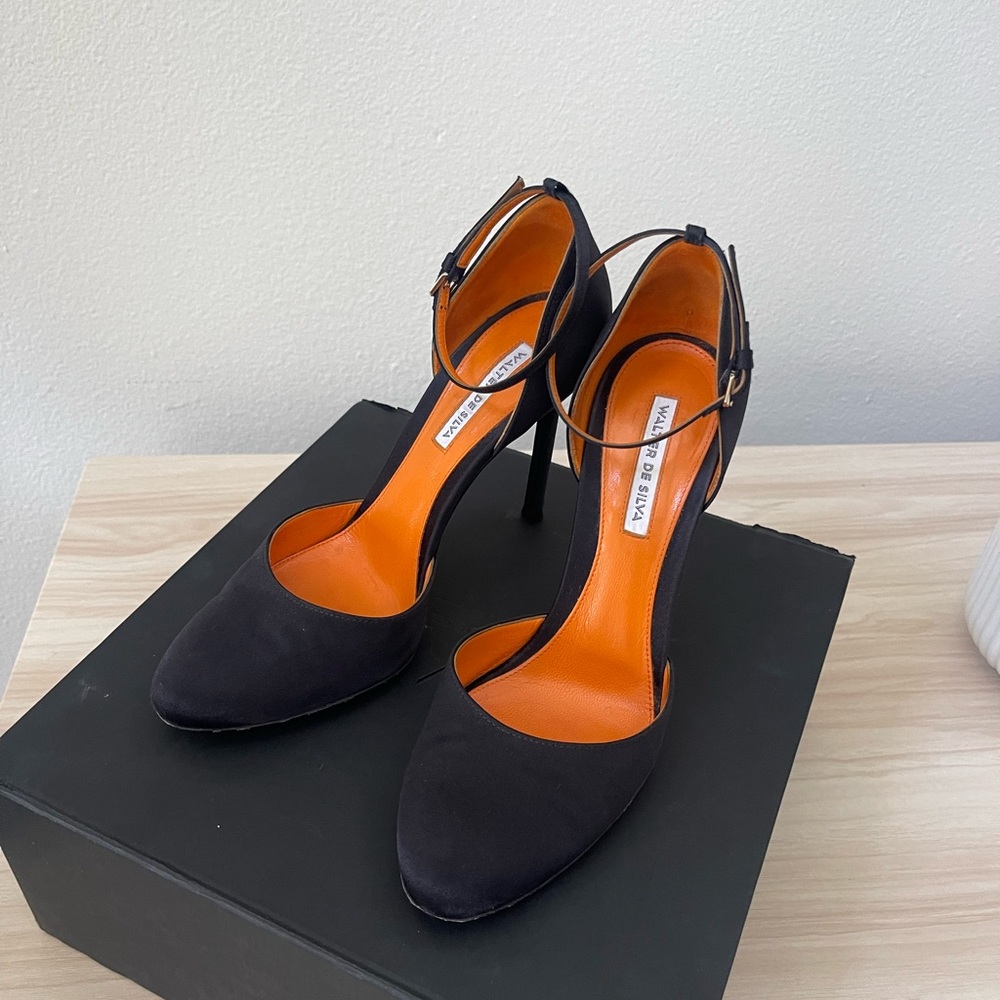 Walter de Silva 7.5 Black Satin Closed Toe Ankle Strap Sandal Made In Italy